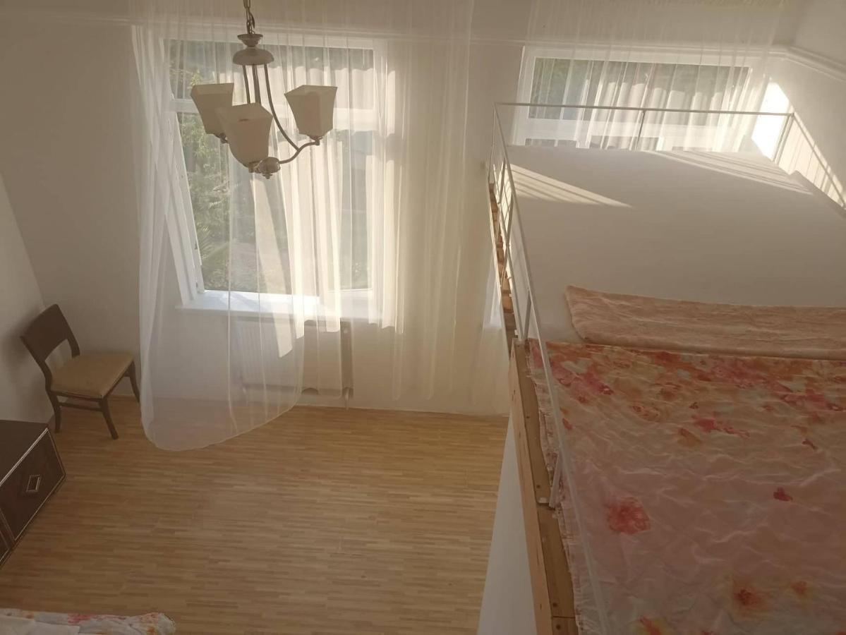 Bis-A Guesthouse Makhinjauri Exteriér fotografie