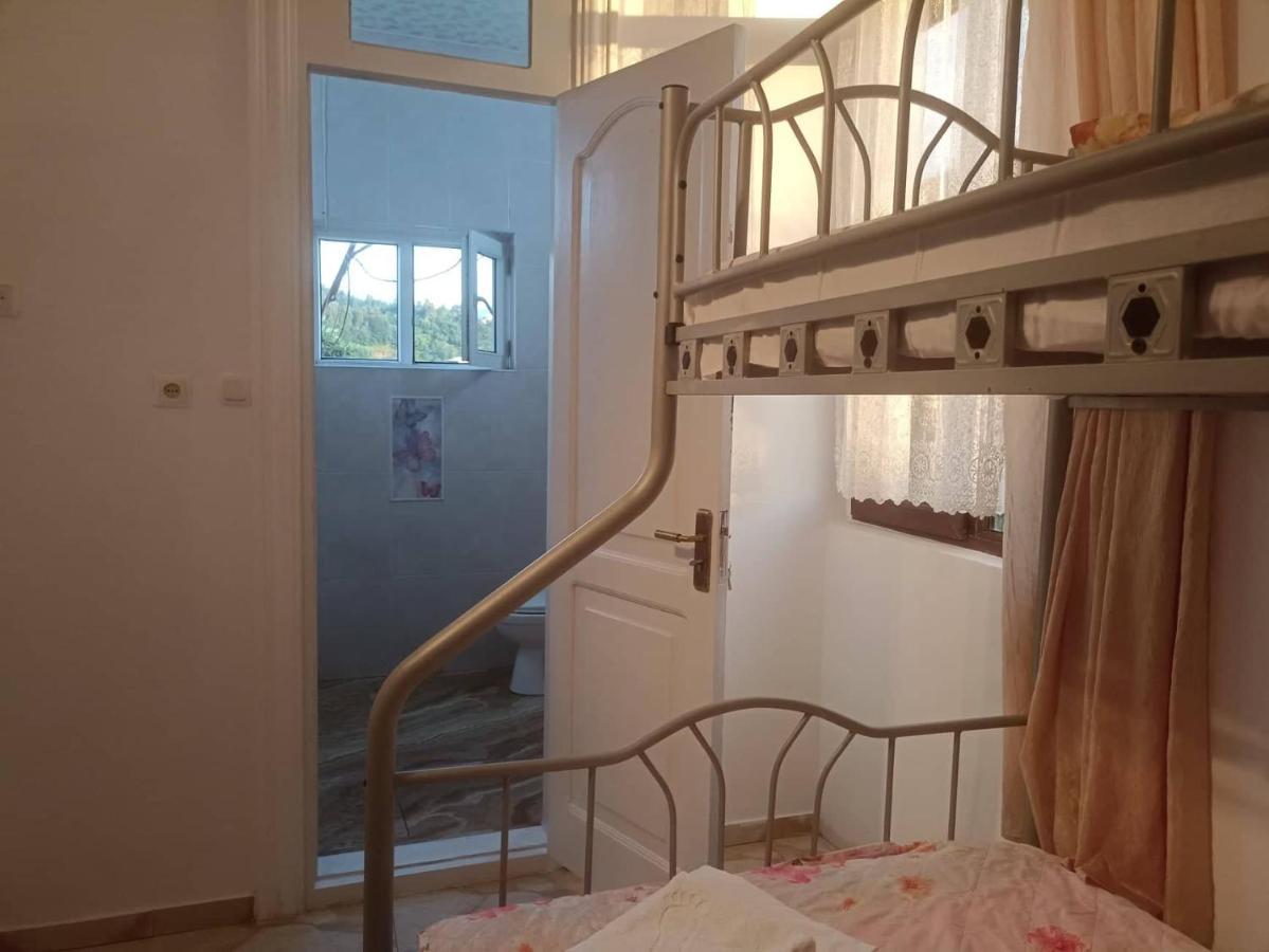 Bis-A Guesthouse Makhinjauri Exteriér fotografie