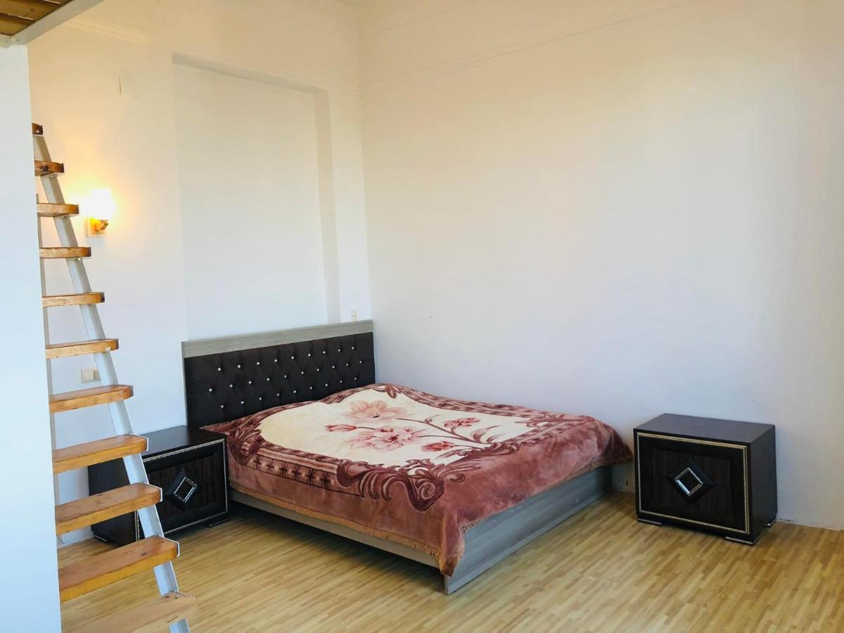 Bis-A Guesthouse Makhinjauri Exteriér fotografie