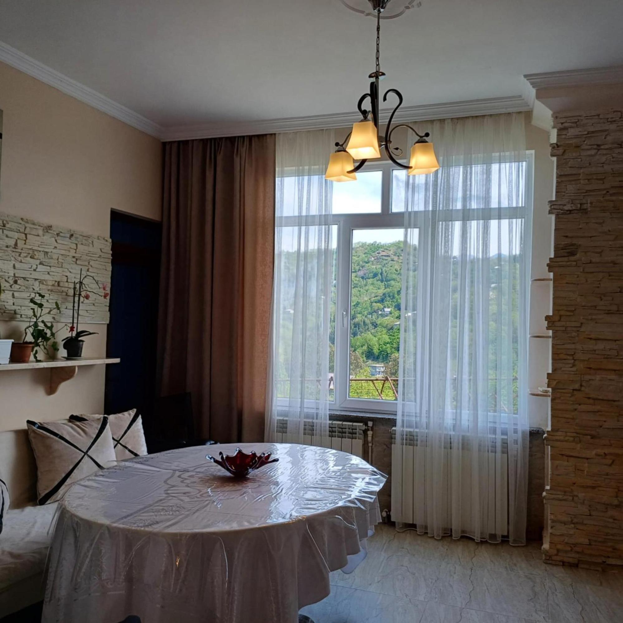 Bis-A Guesthouse Makhinjauri Exteriér fotografie